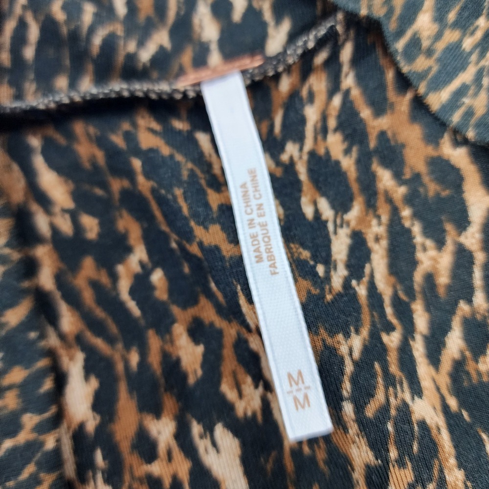 Free People Blouse Top Women's Medium Animal Print Long Sleeve - Picture 4 of 5